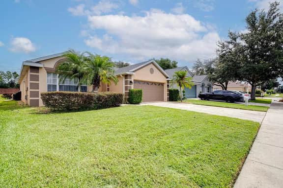 Stunning 3 bed former model home (329656)