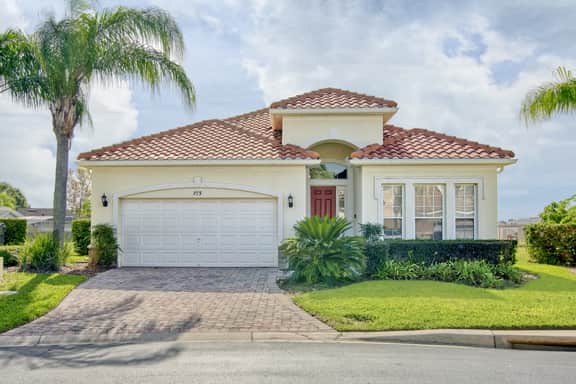 Gorgeous 5 bed with south facing pool (350187)