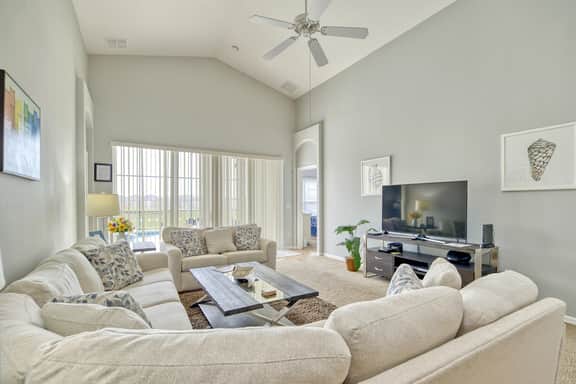 Gorgeous 5 bed with south facing pool (350187)