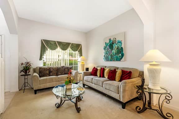 Beautiful 4 bed with conservation views (329653)